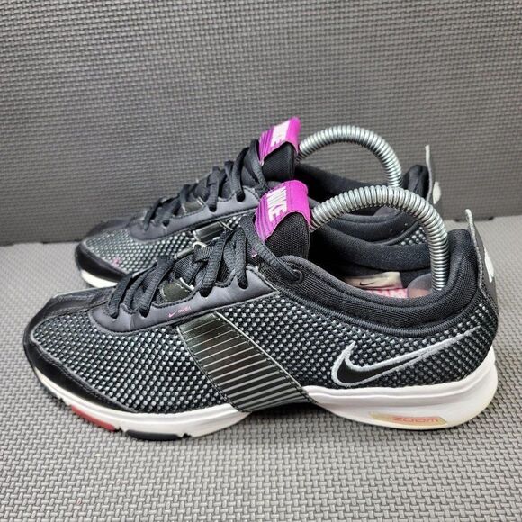 Womens Sz 8 Black Nike Trainer Essential 2 - Picture 3 of 8